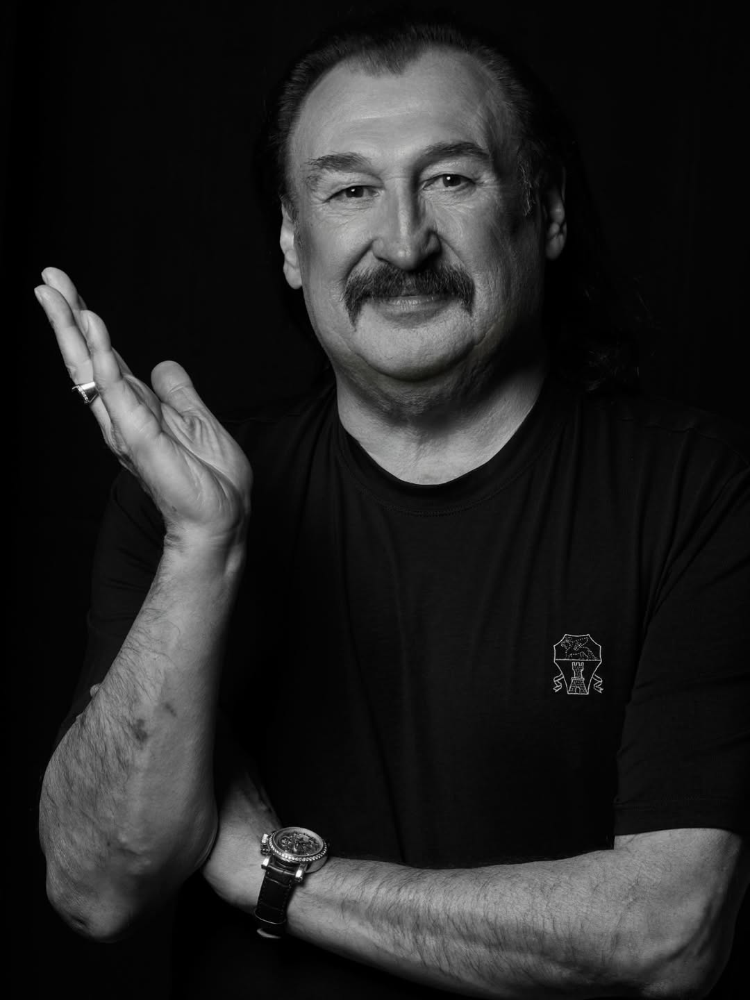 Народный артист Украины Степан Гига